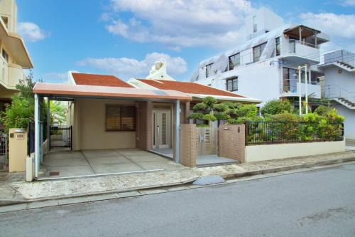 Naha Apartment | 癒しの空間 One Earth