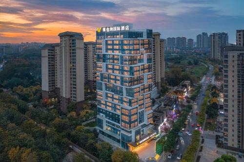 Chenghua Hotel | 维也纳国际酒店成都熊猫基地北湖公园店