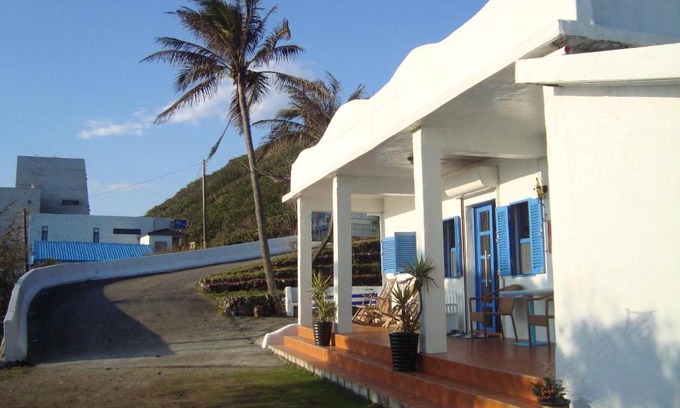 Hualien Cabin | 藍白舍