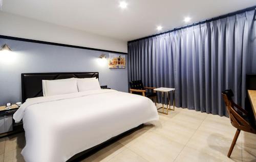 Daeyeon-dong Hotel | 온나 호텔 대연동 부산 Daeyeon ONNA Hotel Daeyeon Busan