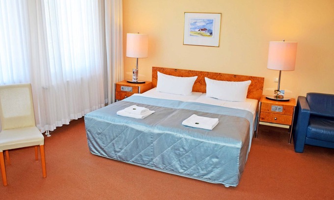 Lobbe House | 10 Double Room B (H) - The small hotel and apartments on Mönchgut!