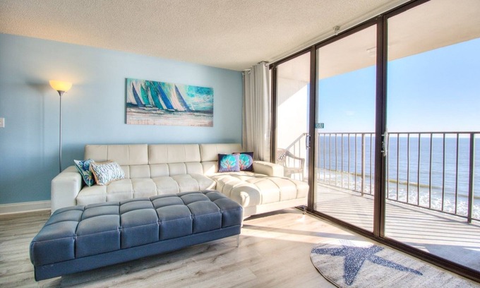 Wilmington Beach Condo | 1109 Blue Heaven by Atlantic Towers