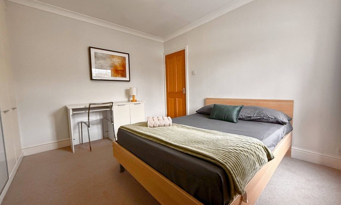 Fitzrovia Apartment | 1300ft Fitzrovia Soho 2b2b