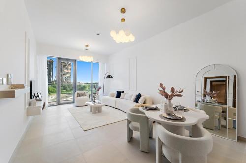 Al Safa Apartment | 1BR Canal Canal Front B8, Heart of Dubai Living
