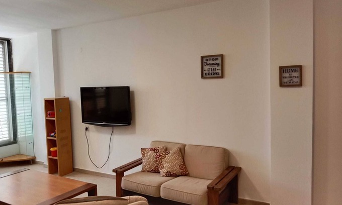 Rishon LeTsiyon Condo | 2 bedrooms Apartment, clean, neat and cozy in Rishon LeZion center!