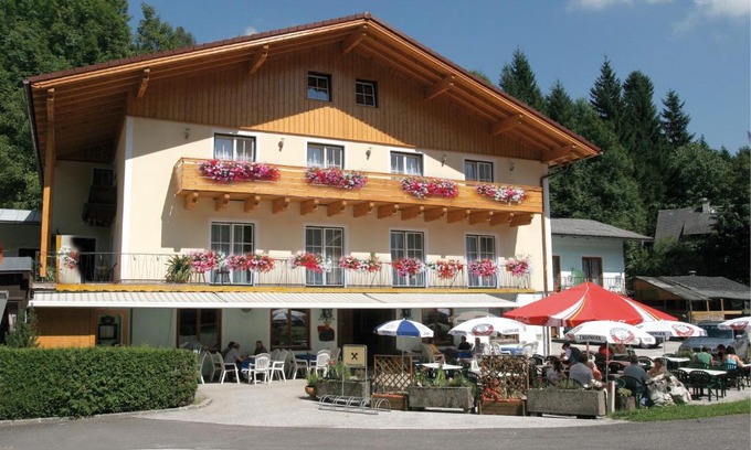 Steinbach am Attersee Hotel | 2 Sterne Gasthof Pension Kienklause kein Wifi Wlan keinen Handyempfang