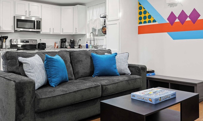 Phoenix Hill Apartment | 2-Unit Work Friendly Stay | Near Breweries & NuLu!