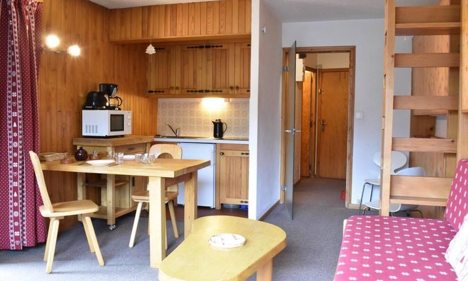 Meribel Apartment | 250m from the ski slopes, Ground floor, 25m², Méribel