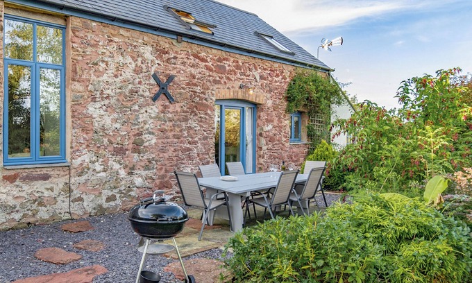 St Ishmaels Cottage | 3 bedroom accommodation in St Ishmael&rsquo;s, near Haverfordwest