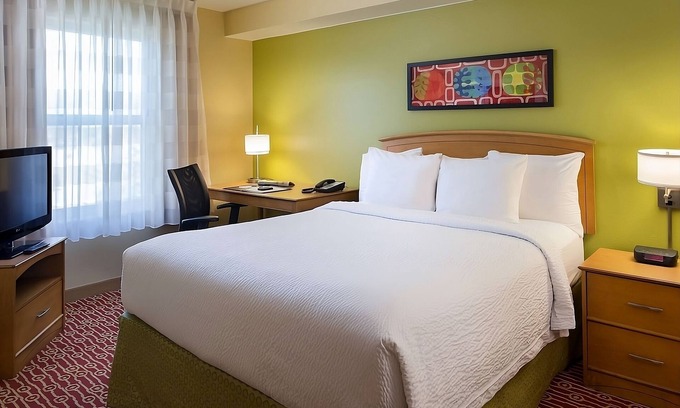 Shea Business Park Hotel | 3 Comfortable Units With Swimming Pool and Kitchen, Pets Are Allowed!