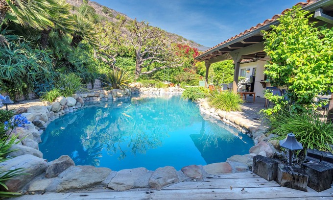 Eastern Malibu Villa | 3BR/3BA Ocean View Retreat w/pool/hot tub/bbq/parking