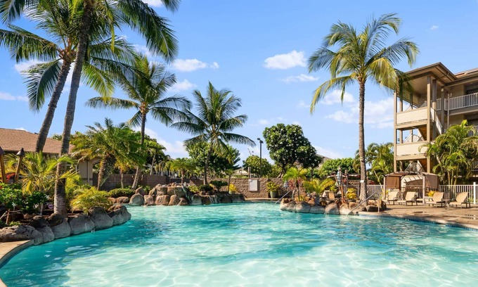 Kihei Condo | 3BR Apt near Kam 1 Beach, Pool, Hot Tub, Gym, BBQ
