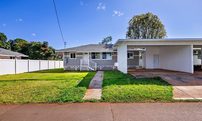 Wahiawa House | 4BR Oahu - Upto 8, WiFi, AC + Pet-friendly, Garage