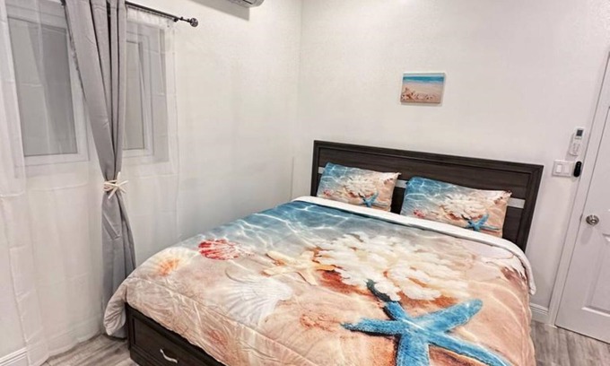 Great Exuma Cottage | 5 min walk or rent a bike to Turtle Beach