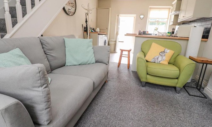 Barnoldswick House | 5 Monks Cottages