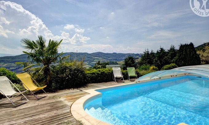 Valfleury Cottage | 75m² cottage with terrace, nature and biking