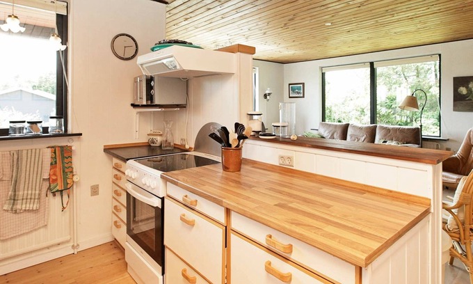 Remmer Strand House | 8 person holiday home in Struer