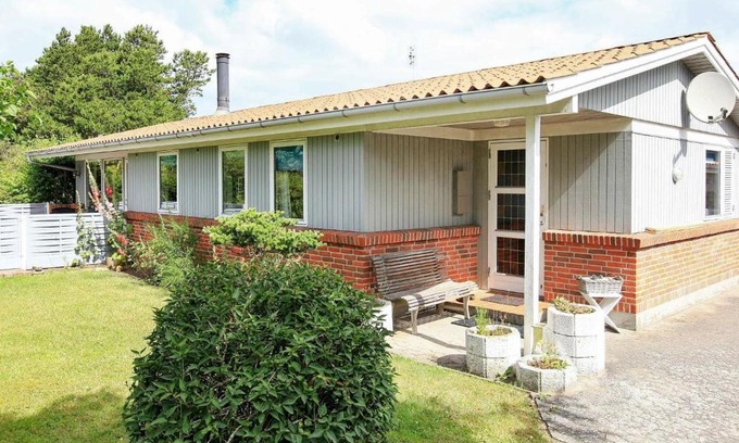 Dannemare House | 8 person holiday home in Dannemare