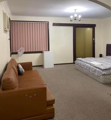 Bundoora House | a 别墅大床间毗邻公园和公交车站