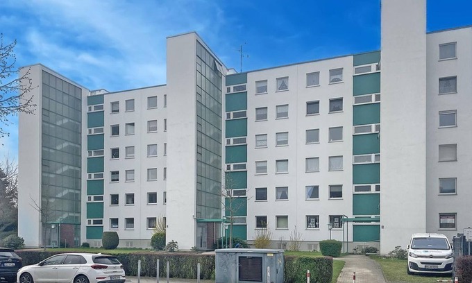 Am Wasserturm Apartment | Above Mönchengladbach's rooftops | TuS FeWo - TuS FeWo 01