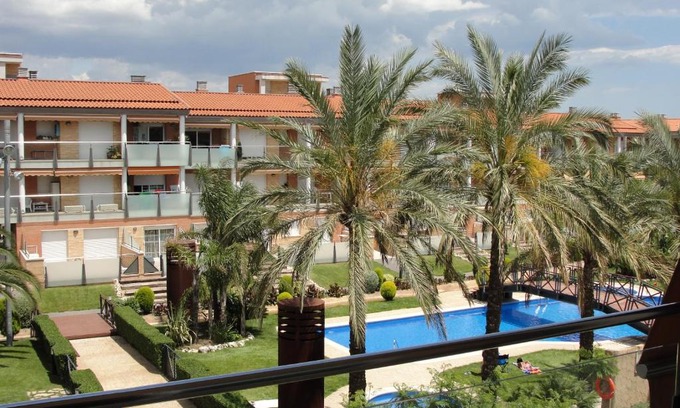 Cambrils Apartment | Acogedor apartamento con piscina en Vilafortuny, Cambrils