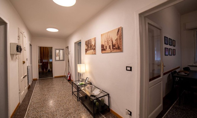Pisa City Centre Apartment | Across the Arno River, air-conditioned and a stone's throw from downtown!