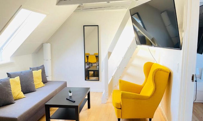 Aalborg Apartment | aday - Reberbansgade Apartment Suite