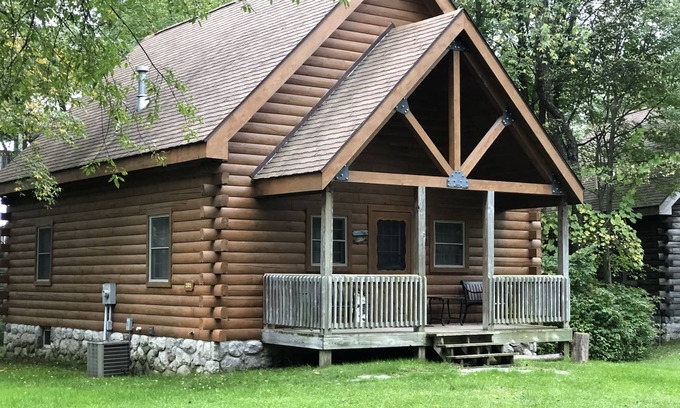 New Era Cabin | Adventure Awaits! Luxury Log Home at Double JJ Resort
