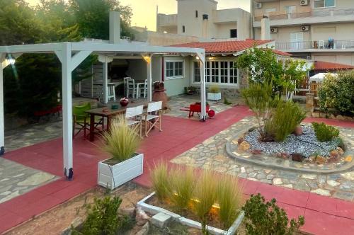 Spata-Artemida House | Aggelou Apartments