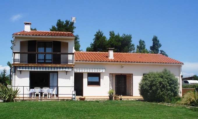 Bompas Villa | Air-conditioned villa 135m2 10 minutes from the beaches in a quiet area with garden