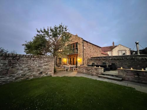North Sunderland House | Alma House - Coastal Haven Seahouses Retreat