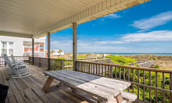 Yaupon Beach House | Altamarea by Oak Island Accommodations