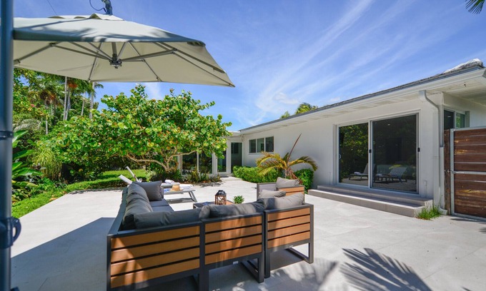 Northeast Miami House | Amazing renovated home close to the Bay