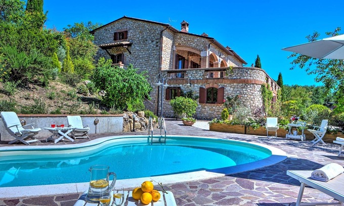 Monte Castello di Vibio Villa | Amorosa House 9+1, Emma Villas