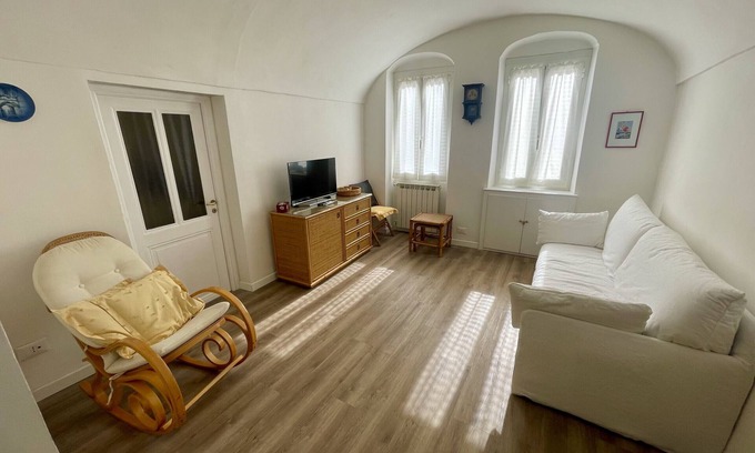 Sanremo Centre Apartment | Ancient House by Wonderful Italy