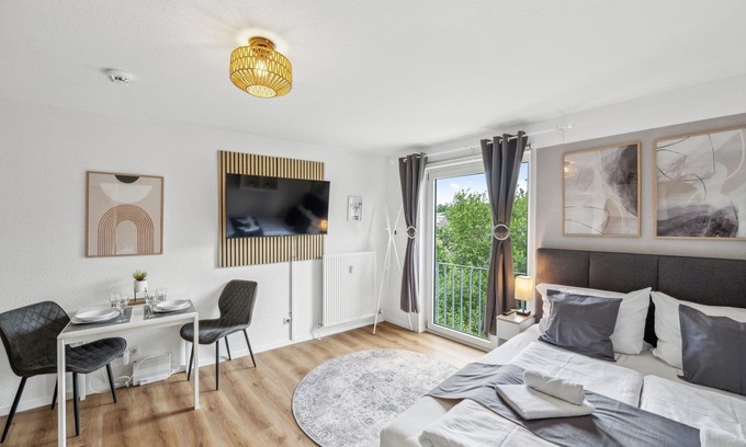 Kaiserslautern Apartment | ANDRISS: Study & Work Apartment - WIFI - Kitchen