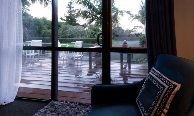 Whitianga Hotel | Aotearoa Lodge