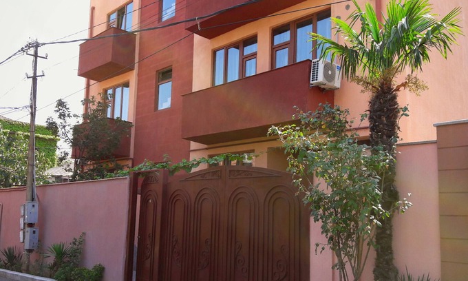 Saburtalo Apartment | ApartHotel Otin