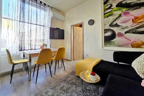 Bezigrad District Apartment | Apartma Rubis