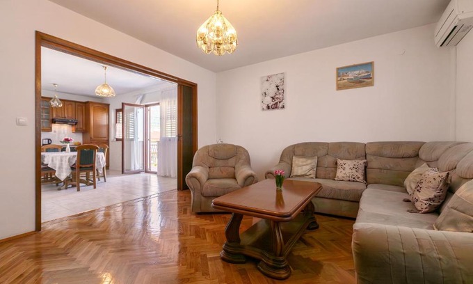 Kastel Stari Apartment | Apartman Dugeč