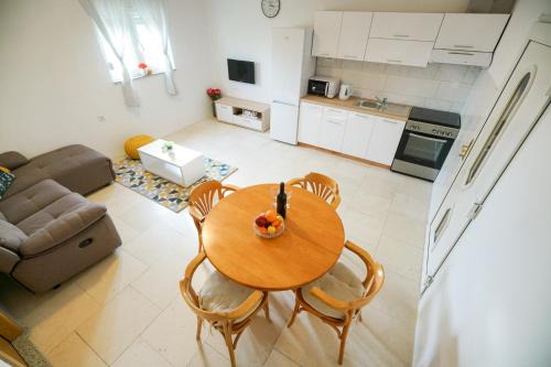 Razanac Apartment | Apartman Sara