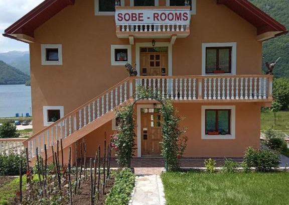 Pluzine Apartment | Apartmani Bosnjak