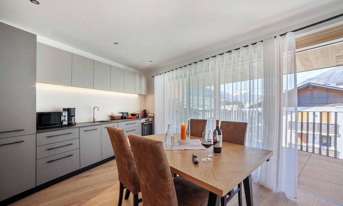 Naturno Apartment | Apartment 'Adler Living Attika Wohnung' with Mountain View, Terrace & Wi-Fi