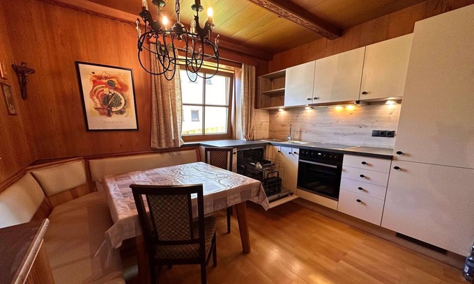Fuegen Villa | Apartment near the ski lift in Fügen / Tyrol