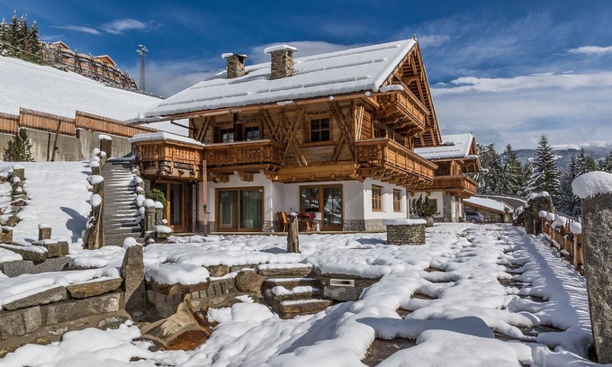 Sorafurcia Apartment | Apartment Piz da Peres - Piz da Peres with Mountain View, Pool, Sauna, Wi-Fi & Garden