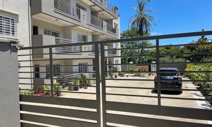 Buea Apartment | Apartment with Mountain View 1 - Akhard Hausnn