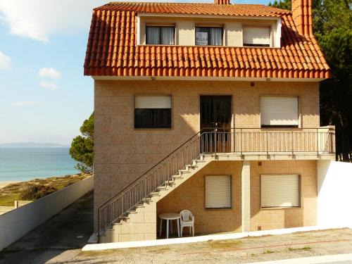 Montalvo Apartment | Apartment with Ocean Terrace