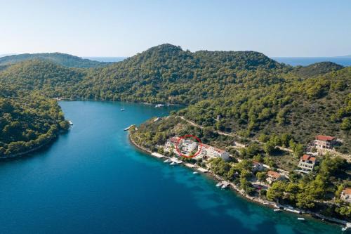 Pasadur Apartment | Apartments by the sea Pasadur, Lastovo - 24472