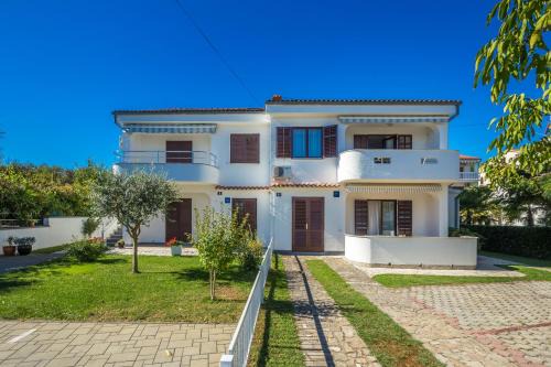 Vantacici Apartment | Apartments with a parking space Vantacici, Krk - 5313