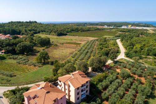 Mugeba Apartment | Apartments with parking space Mugeba, Porec - 24244